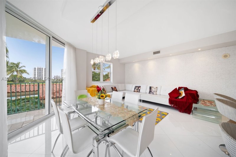 Alquiler de apartamento en Turnberry Village South 610