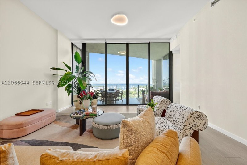 Alquiler de apartamento en Two Park Grove 11B