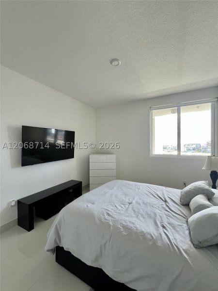 Comprar apartamento no Bay House 1604