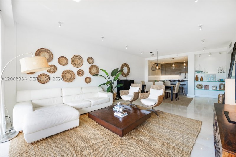 Property photo # 6