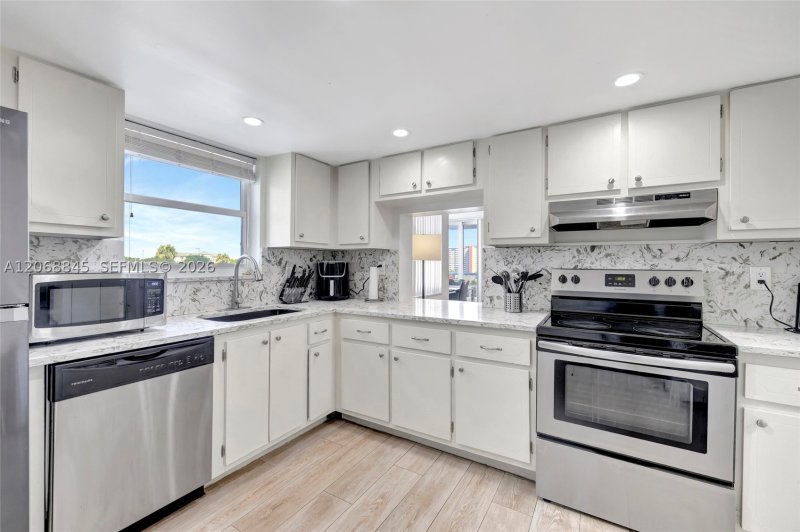 Property photo # 4