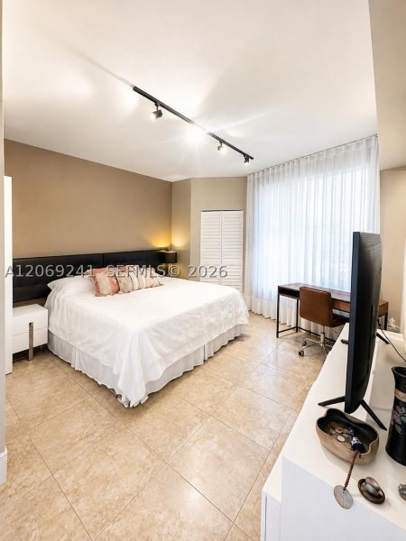 Aluguel de apartamento no Latitude On The River 1505