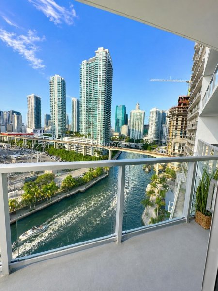 Aluguel de apartamento no Latitude On The River 1505