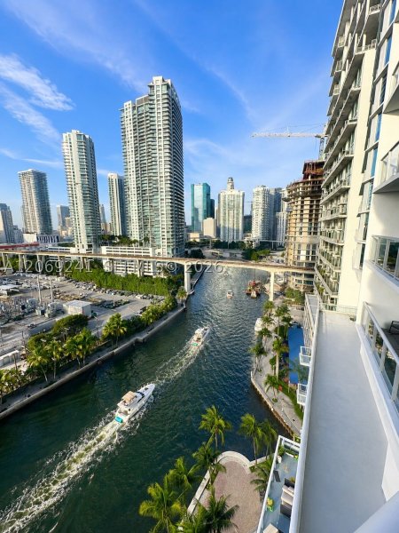 Aluguel de apartamento no Latitude On The River 1505