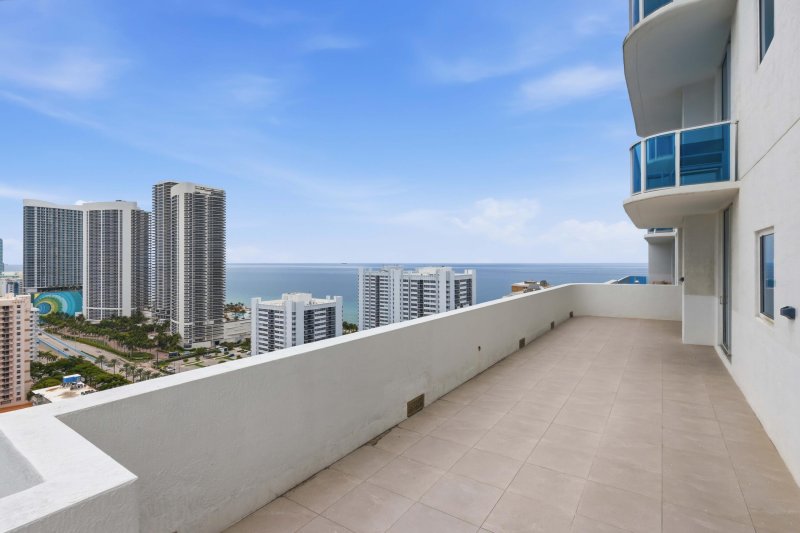 Ocean Marine Yacht Club Apt #2408