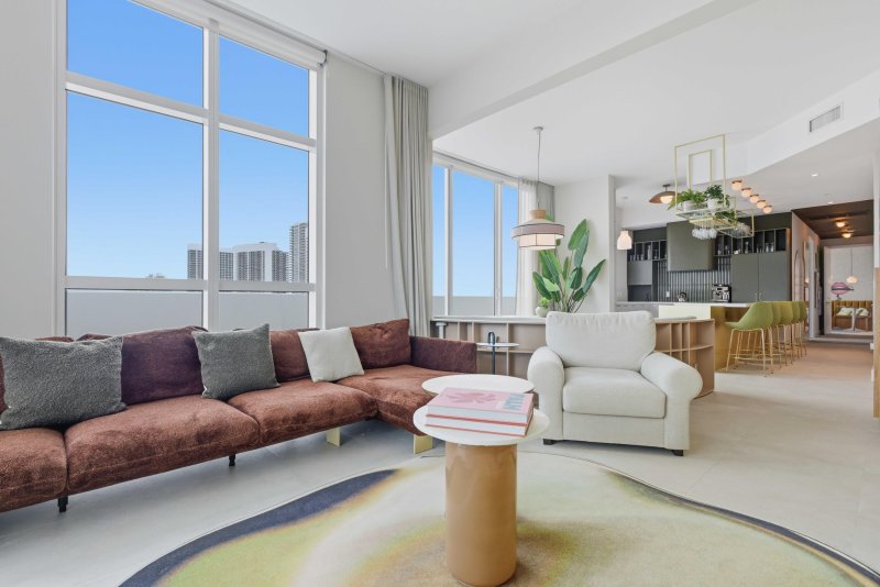 Comprar apartamento no Ocean Marine Yacht Club 2408
