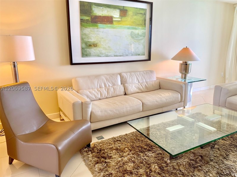 Condo for sale at The Pinnacle 3202