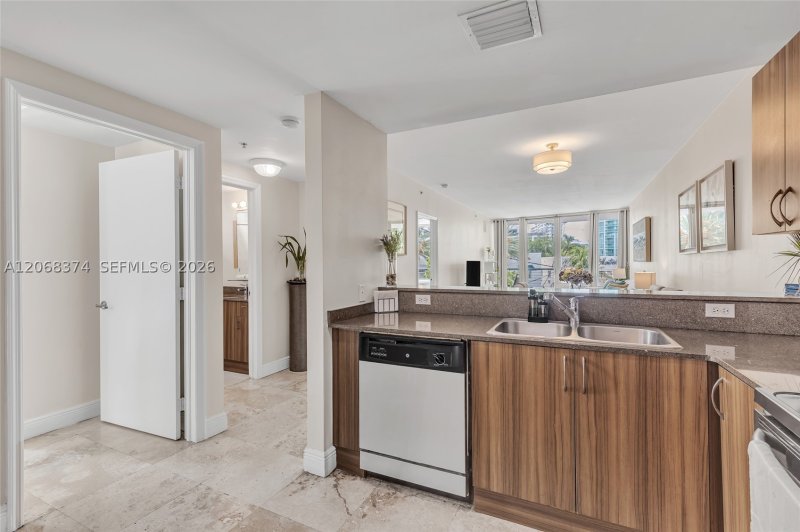 Condo for sale at 63 Nobe 3G