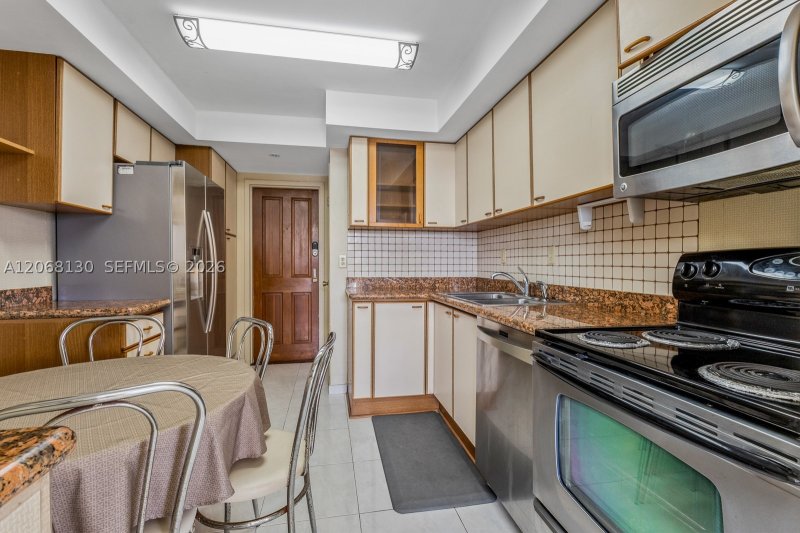 Property photo # 9