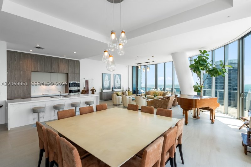 Comprar apartamento no SLS Lux Brickell PH5801