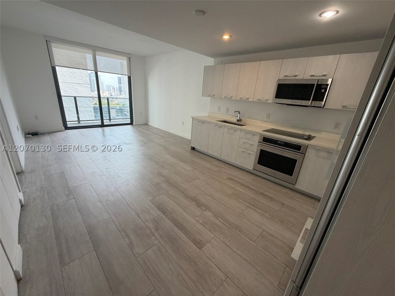 Aluguel de apartamento no Brickell Heights West 2410