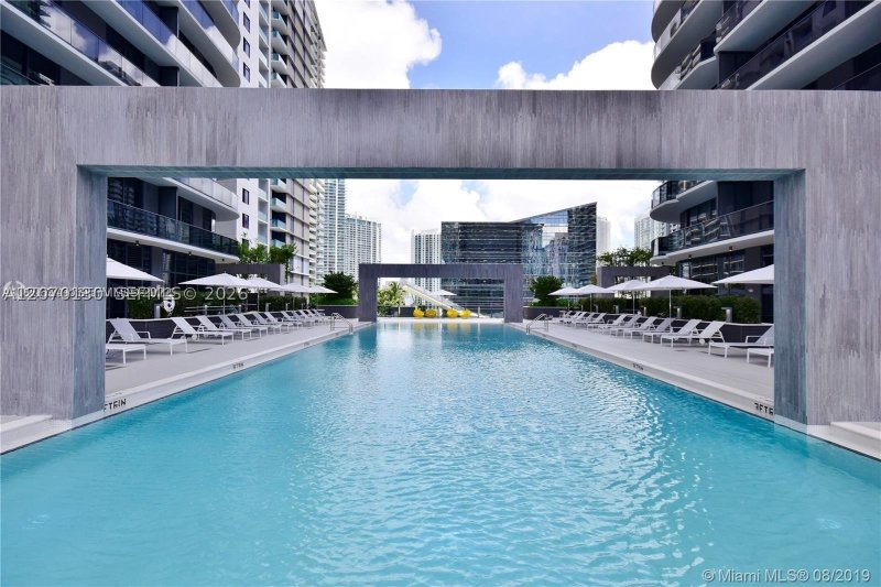 Aluguel de apartamento no Brickell Heights West 2410