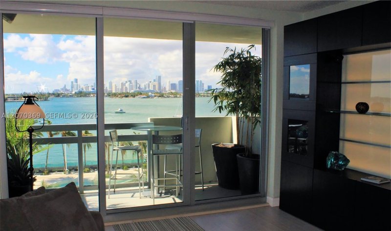 Property photo # 11