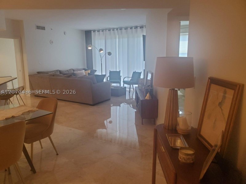 Comprar apartamento en Turnberry Village South 607