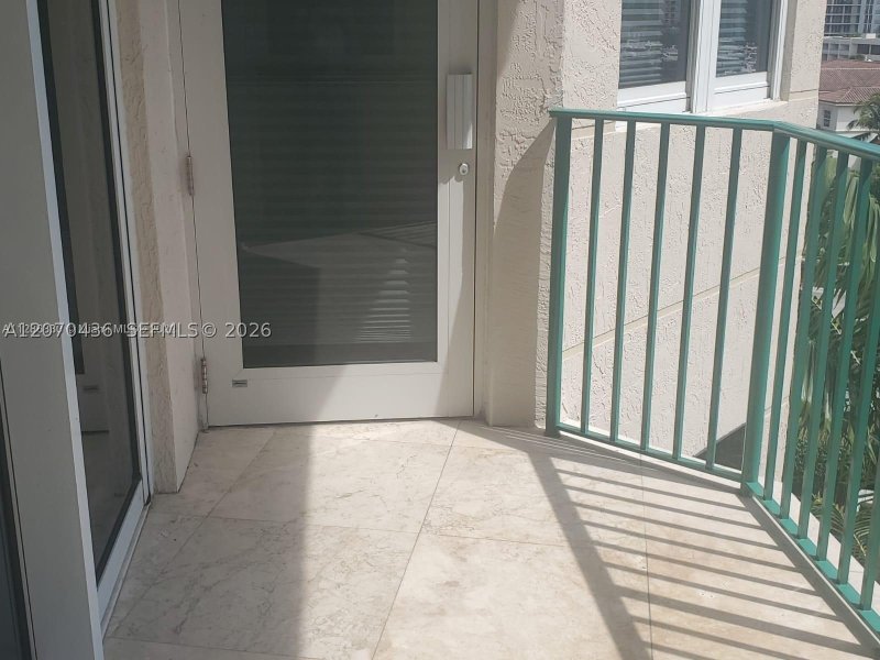 Comprar apartamento en Turnberry Village South 607