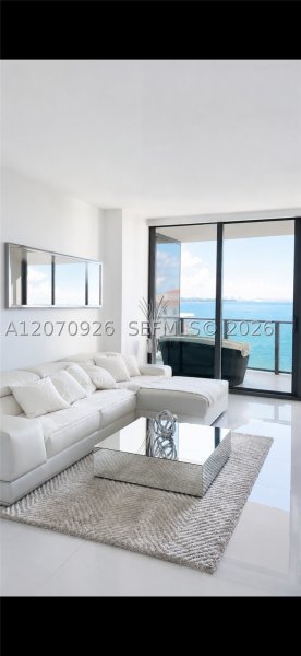 Alquiler de apartamento en Icon Bay 606