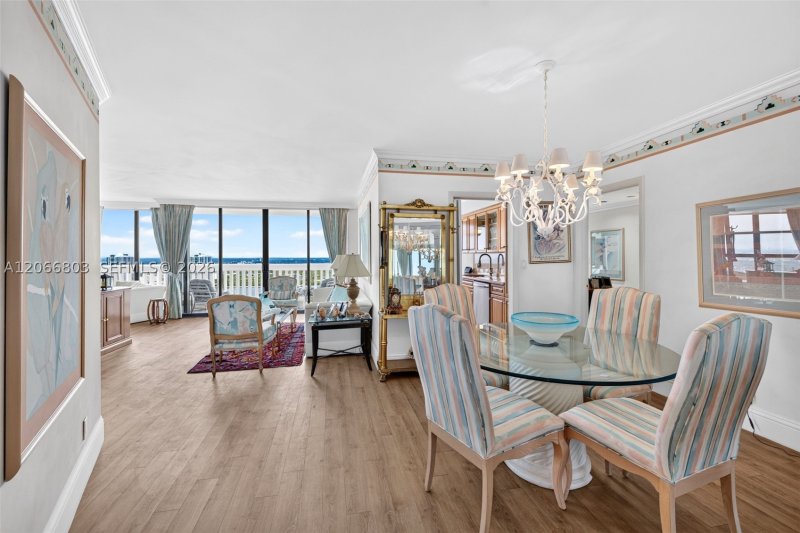 Comprar apartamento no 1000 Williams Island 2911