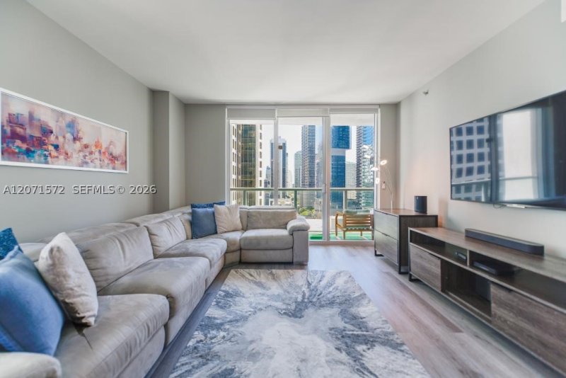 Condo for sale at 500 Brickell West Tower 2110