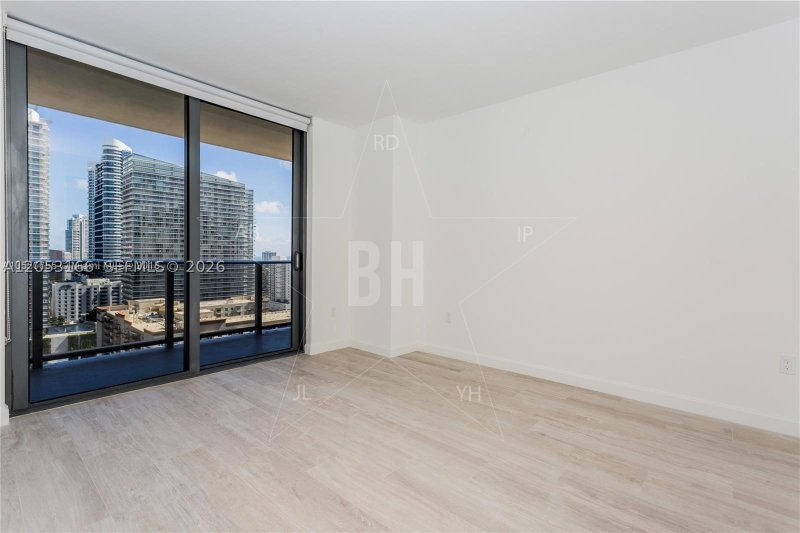 Aluguel de apartamento no Brickell Heights West 1104
