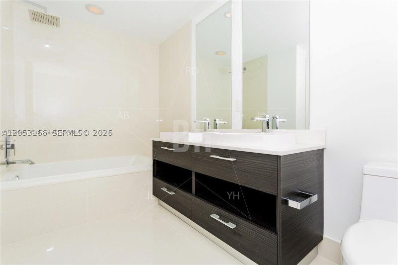 Aluguel de apartamento no Brickell Heights West 1104