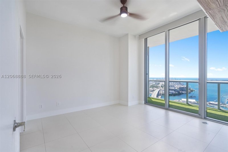 Alquiler de apartamento en Marina Blue 4804