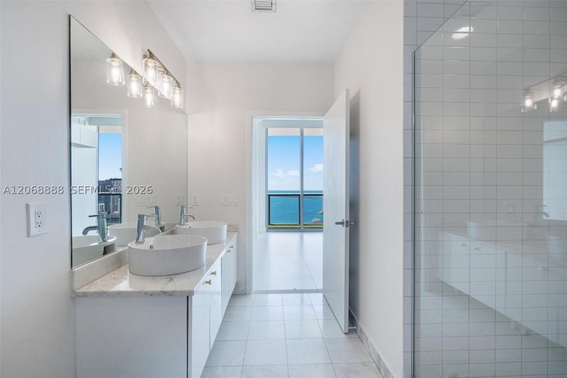 Alquiler de apartamento en Marina Blue 4804
