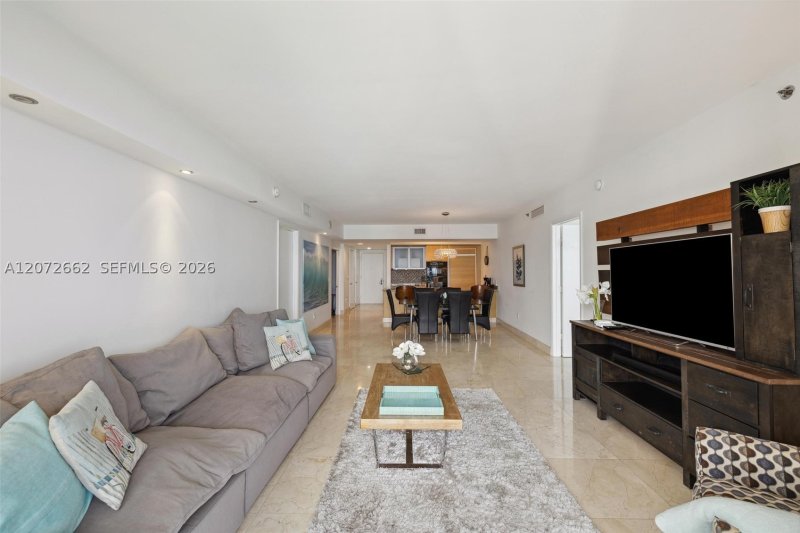 Aluguel de apartamento no Beach Club Two 4303