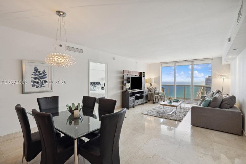 Aluguel de apartamento no Beach Club Two 4303