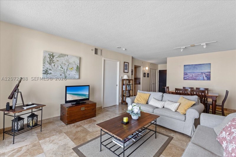 Property photo # 13