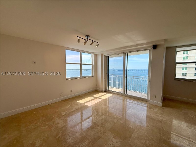Comprar apartamento no Isola Brickell Key 2016