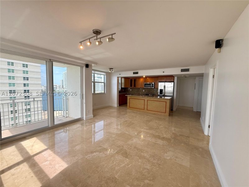 Comprar apartamento no Isola Brickell Key 2016