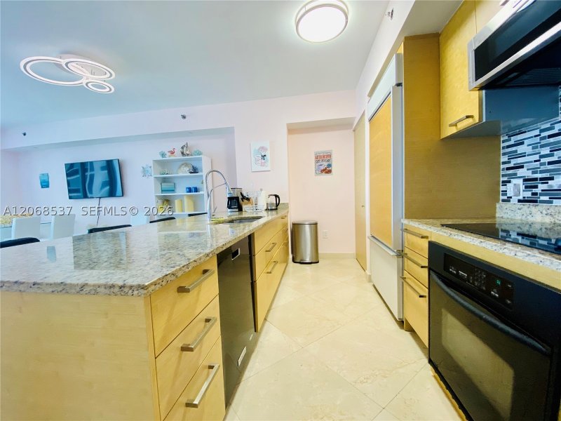 Aluguel de apartamento no Beach Club Two 1912
