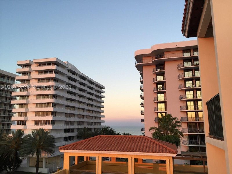 Aluguel de apartamento no Surfside Palms 512