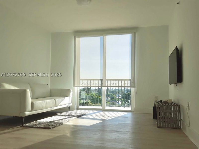 Surfside Palms Apt #512