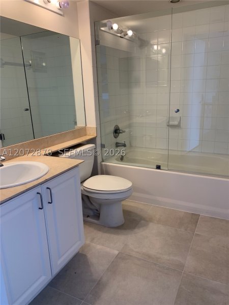 Alquiler de apartamento en Yacht Club at Portofino 2608