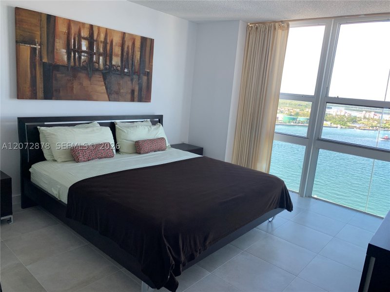 Alquiler de apartamento en Yacht Club at Portofino 2608