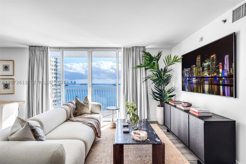 Comprar apartamento en The Club At Brickell Bay 2501