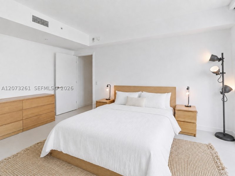 Condo for sale at Paraiso Bayviews 708