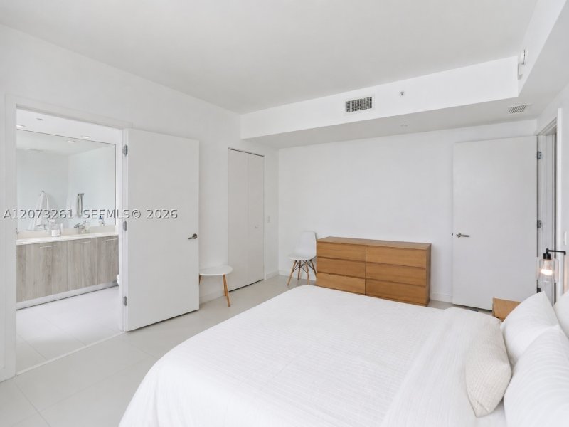 Condo for sale at Paraiso Bayviews 708