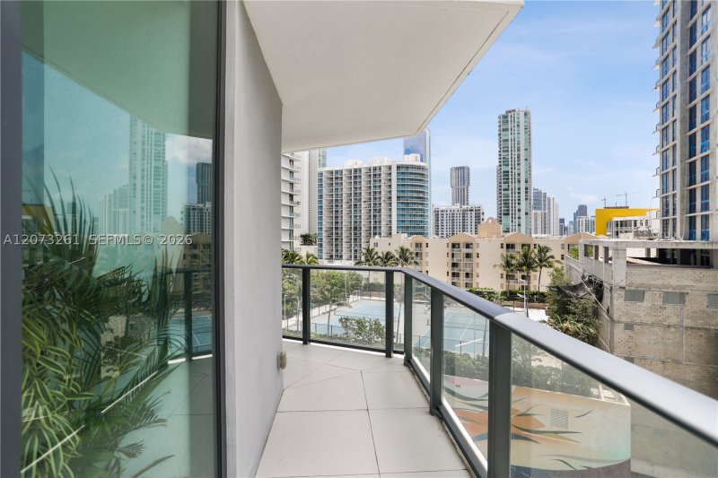 Condo for sale at Paraiso Bayviews 708