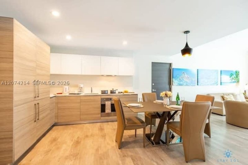Costa Hollywood Apt #N423