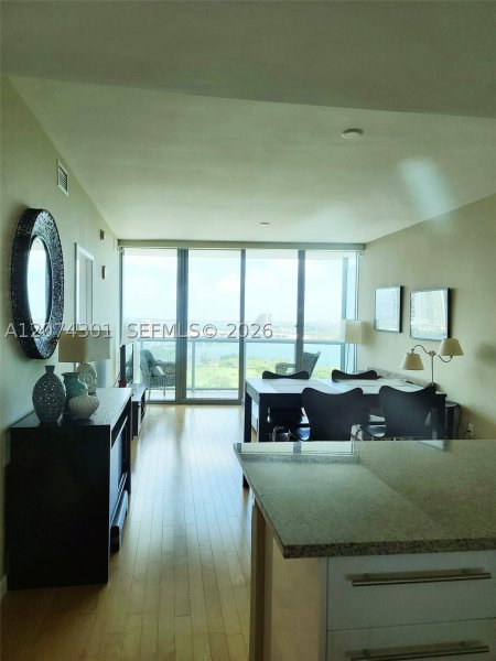 Alquiler de apartamento en Marina Blue 1610