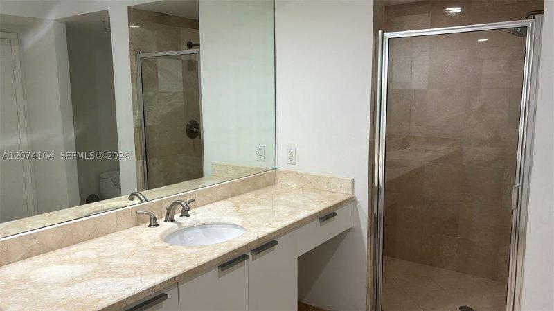 Alquiler de apartamento en One Fifty One at Biscayne 702