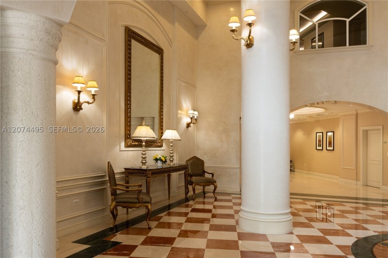 Comprar apartamento no Turnberry Village 307