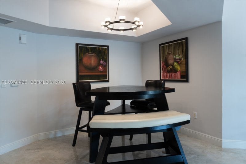Comprar apartamento no Turnberry Village 307