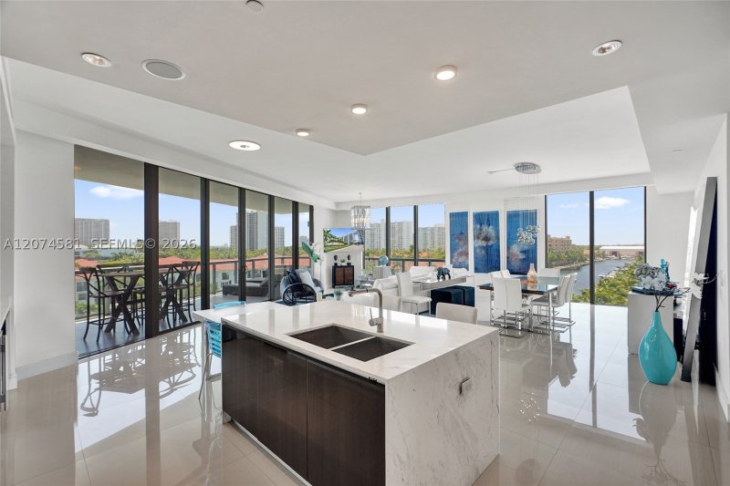 Condo for sale at Echo Aventura 501