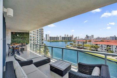 Echo Aventura Apt #501