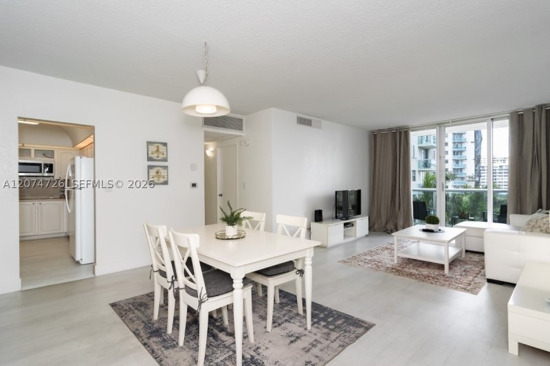 Condo for sale at Tides Hollywood Beach 6T