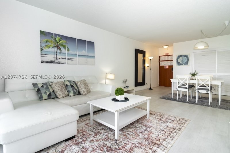 Condo for sale at Tides Hollywood Beach 6T