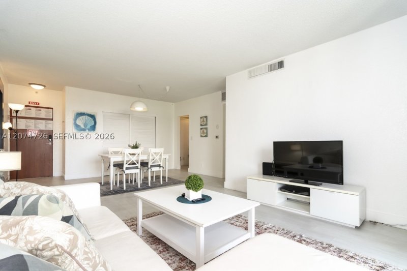 Condo for sale at Tides Hollywood Beach 6T